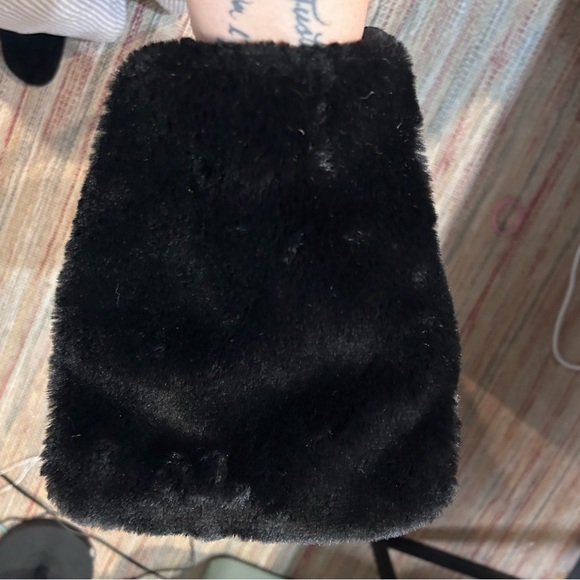 Urbancode  Black Suede and Faux Fur Shopper NWOT - Picture 2 of 6